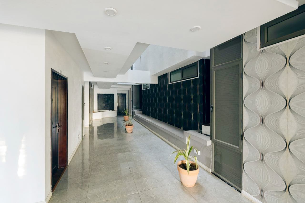 Furnished Apartment in Flic en Flac thumbnail 2